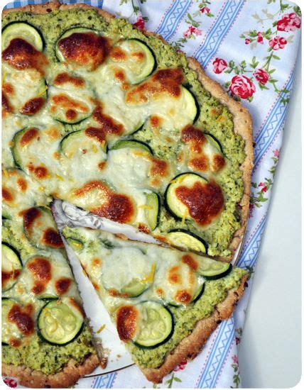 Tarte rustique au pesto de courgette et à la mozzarella recettesetplats