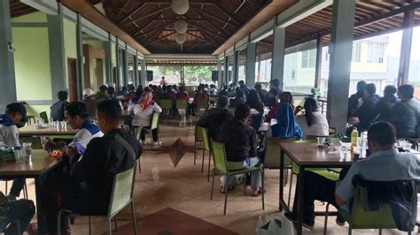 Bupati Bandung Barat Siap Rekomendasikan Umk Sebesar Persen