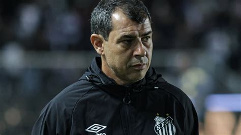 BAGUNÇA POUCOS SE SALVAM NO SANTOS TIME DO PAULISTÃO EVAPOROU