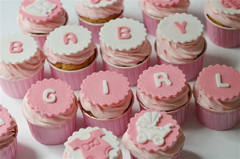 Cupcakes Girly Pour Une Baby Shower Sans Gluten Sunny D Lices