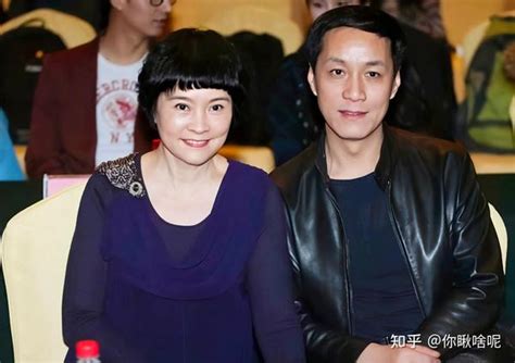 著名演员冯远征：娶二婚梁丹妮相携到白头，60岁无儿无女亦无悔 知乎