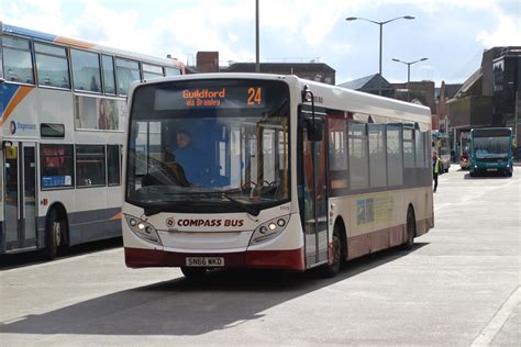 Sn Wkd Compass Bus Guildford Friary Bus Station Kit Ma Flickr