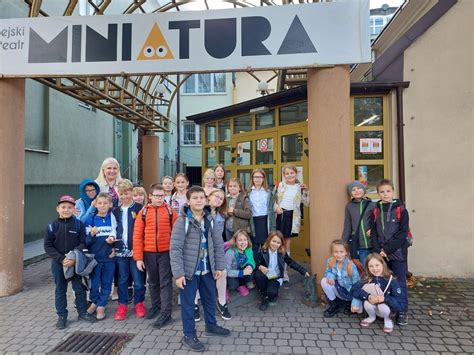 F W Teatrze Miniatura Szko A Podstawowa Nr Im Mariusza Zaruskiego