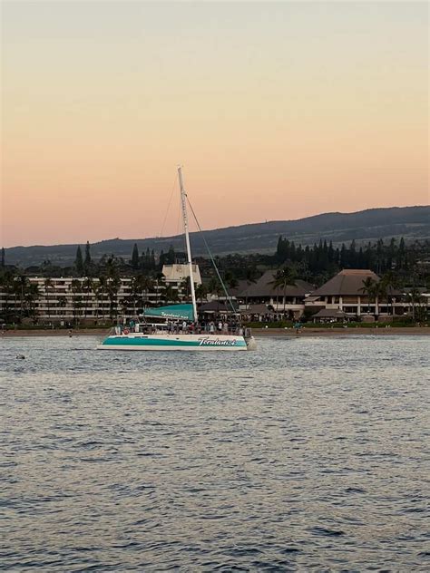 Guide to 21 Best Maui Hawaii Sunset Cruises