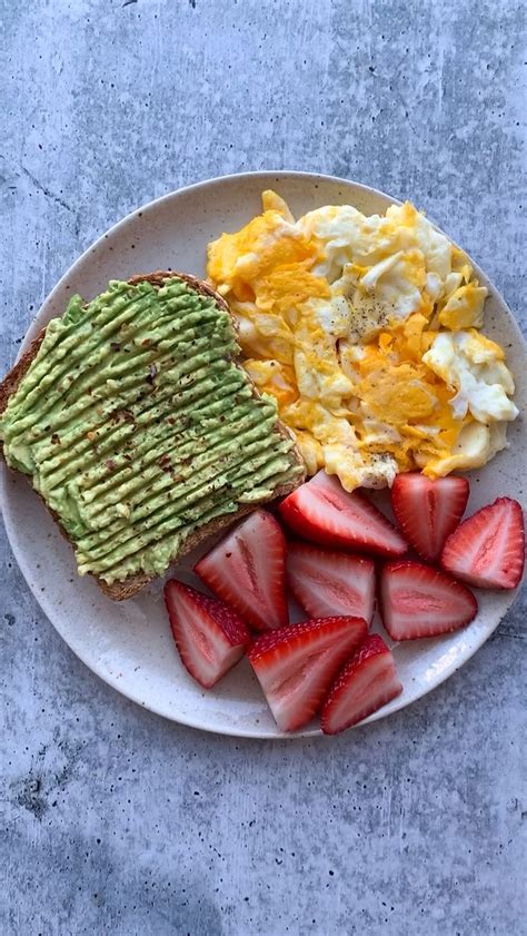 alex ashback  instagram easy breakfast scrambled eggs