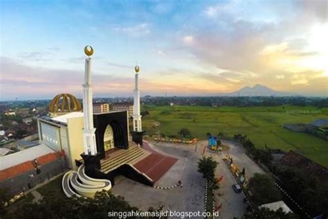 Singgah Ke Masjid Masjid Islamic Center Universitas Ahmad Dahlan