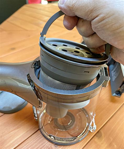 Dreametech T30 cordless stick vacuum cleaner review – a worthy ...