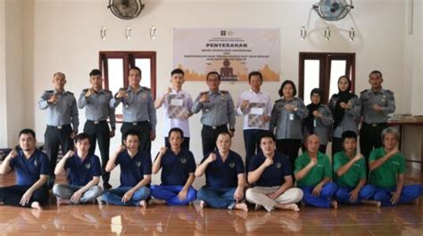 Orang Narapidana Lapas Pematang Siantar Beragama Buddha Peroleh