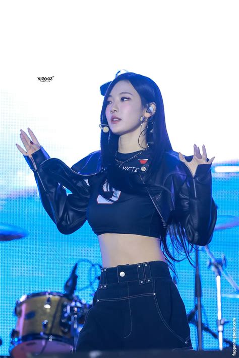 WomenK Pop Nude The Fappening Photo FappeningBook