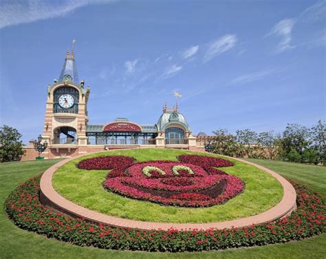 Shanghai Disney Resort - Travel to the Magic