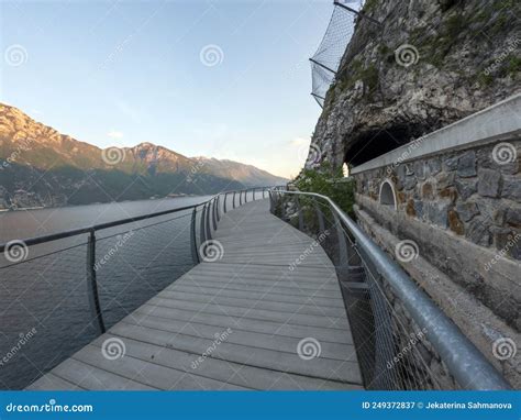 Cie Ka Rowerowa Jeziora Garda O Nazwie Ciclopista Del Garda Rowerowa