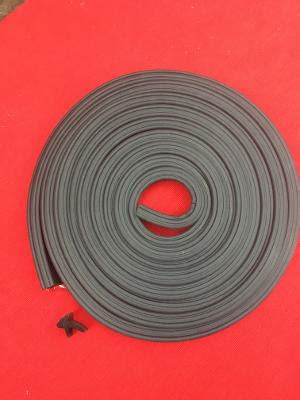 MK2 SERIES 1 DOOR SEAL BLACK EACH P 31 Cortina Mk2 Spares