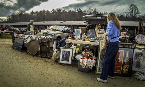 Street Photography at the Pickens Flea Market – Random Connections