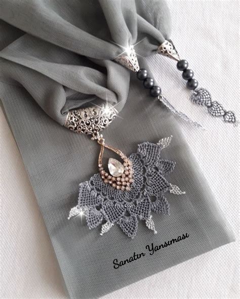 Pin By Musemme Kullebi On I Ne Ile Birlikte Yapt Klar M Brooch Jewelry