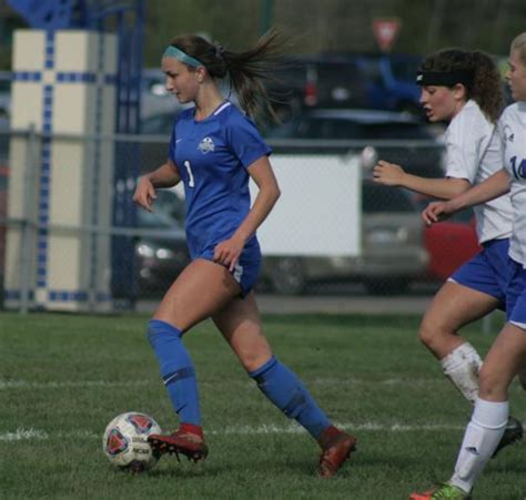 Lake Fenton Soccer Defeats Genesee Christian 4 1 Sports Coverage For