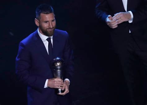 Lionel Messi Gana El Premio The Best Al Mejor Futbolista Del 2019