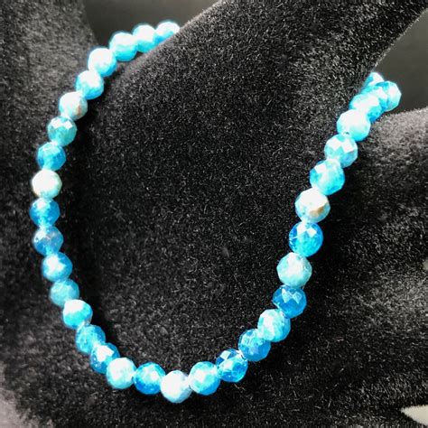 Bracelet en apatite bleue Notre boutique Cœur de Pierres