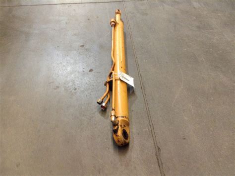 Case 1845b Hydraulic Cylinder G100295