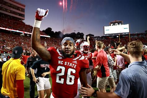 Highlights Nc State Finally Finds A Way To Best Clemson Backing The Pack