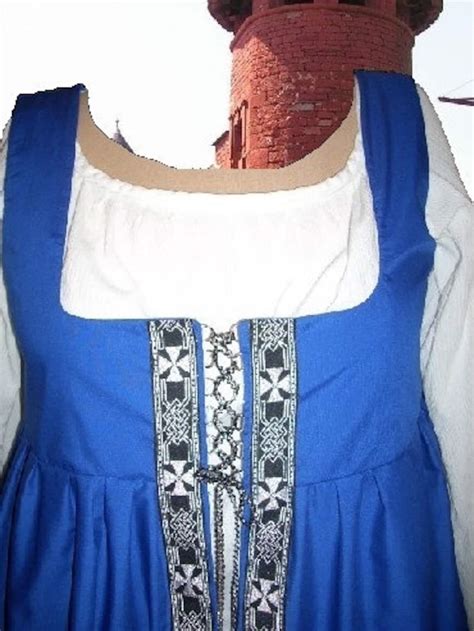 Renaissance Dress Medieval Costume Celtic Irish Style Sca Garb Etsy