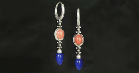 Серьги с кораллом и нефритом в серебре
