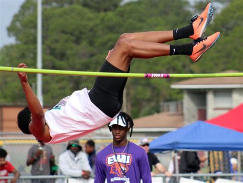 High school track & field: 2022 FHSAA Jacksonville-area district meets