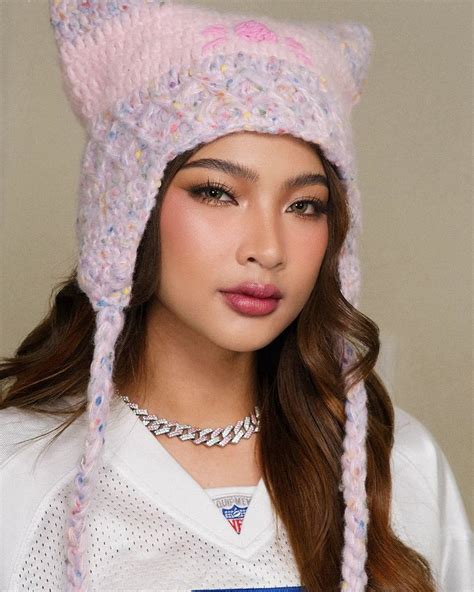 Pin By Anj On Bini Makeup Looks Cute Makeup Looks Pretty Brunette Pretty Selfies