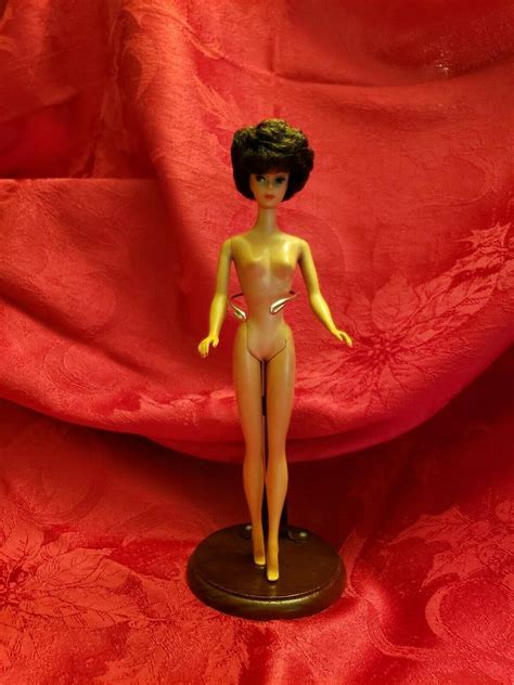 Vintage Brunette Bubblecut Barbie