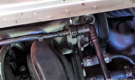 Roadster Fuel Injector Removal Evilution