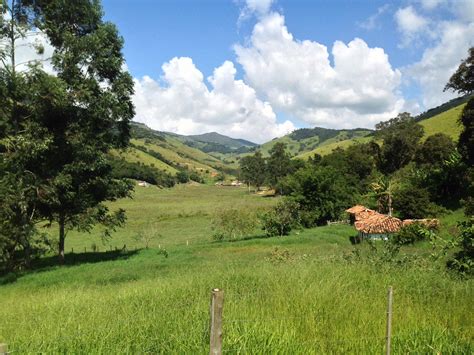 FAZENDAS NO BRASIL Consultor Imobiliário CRECI71324 F FAZENDA EM CUNHA