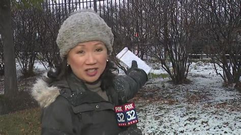 Chicagoans React To First Measurable Snowfall Of The Season Fox 32