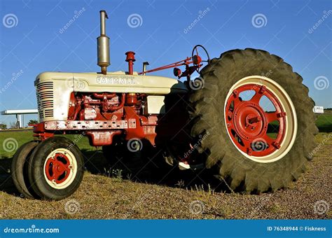 Restored Farmall C Tractor Editorial Stock Image Image Of Farming