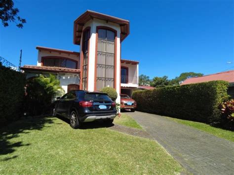 Casa En Venta En San Isidro Heredia U D Cav