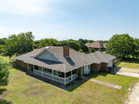 14 Carey Ln, Lucas, TX 75002 - See Est. Value, Schools & More