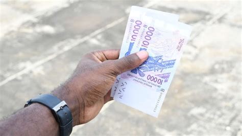 Sénégal un milliard de FCFA en faux billets saisis 3 personnes