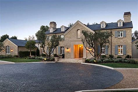 Inside the $20 Million Kim Kardashian House | Class Mac