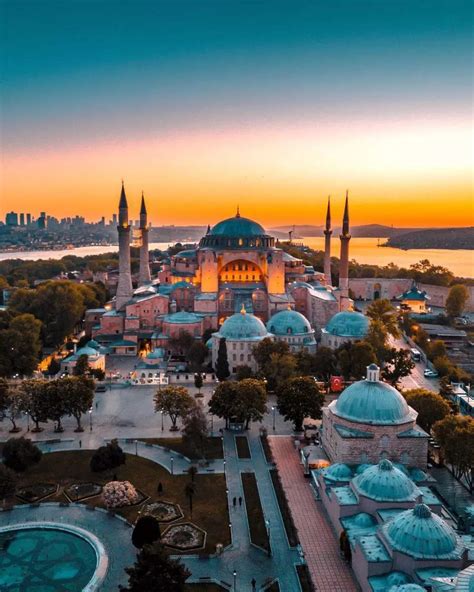 Hagia Sophia Architectural Masterpiece Was Converted From Church To