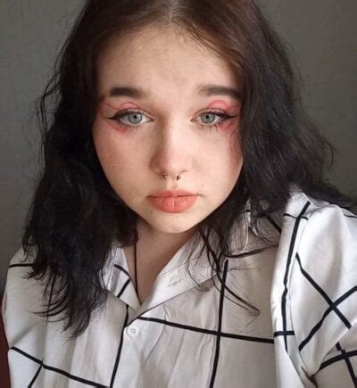 Cutie Mommy Cam Model Free Live Sex Show Chat Stripchat