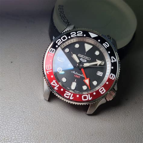 SSK001 Seiko 5 GMT Transplant Success : r/SeikoMods