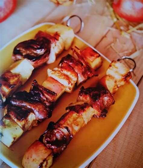 Le Chef Pierre D Iberville Brochettes Bacon Et Foie De Volaille