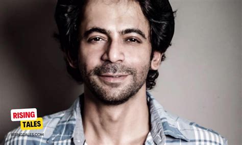 Sunil Grover Age, Career, Family, Height, Hobbies, Girlfriend, Net ...