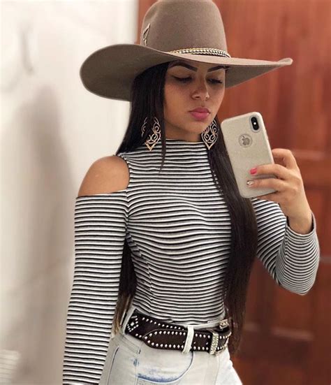 Pin By Allisonn On Go Yee Haw Women Striped Top Fashion