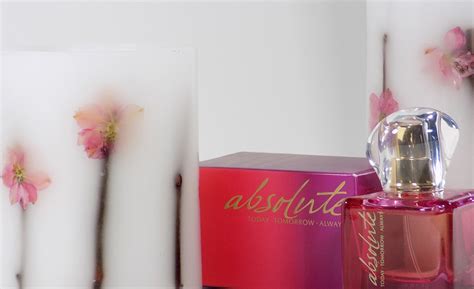 Avon Absolute Fragrance Review - Tea & Nail Polish