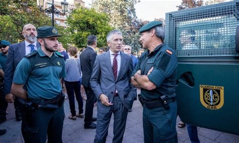 Marlaska contempla en Logroño la labor de Guardia Civil y Policía