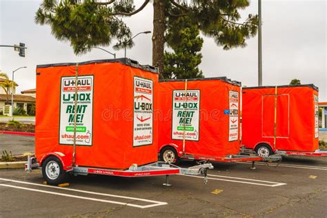 U Haul Moving Van Garage And Parking Lot U Haul Company Offers Moving