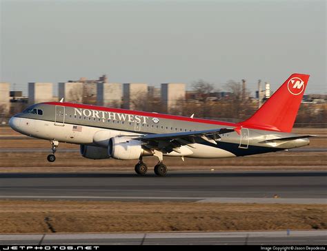 N338NB Airbus A319 114 Northwest Airlines Jason Depodesta JetPhotos