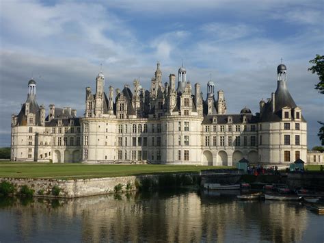 Château de Chambord | Day trip from paris, Beautiful castles, Château ... 