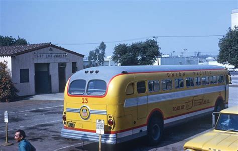 Street cars, Motorcoach, Union pacific railroad