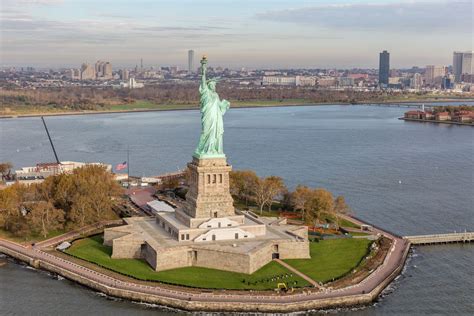 Ellis Island Statue Of Liberty