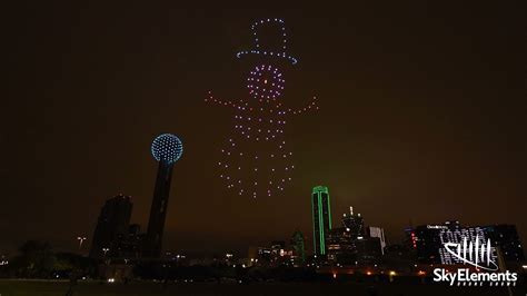 Christmas Drone Light Show | Dallas Texas | 160 Drones - YouTube